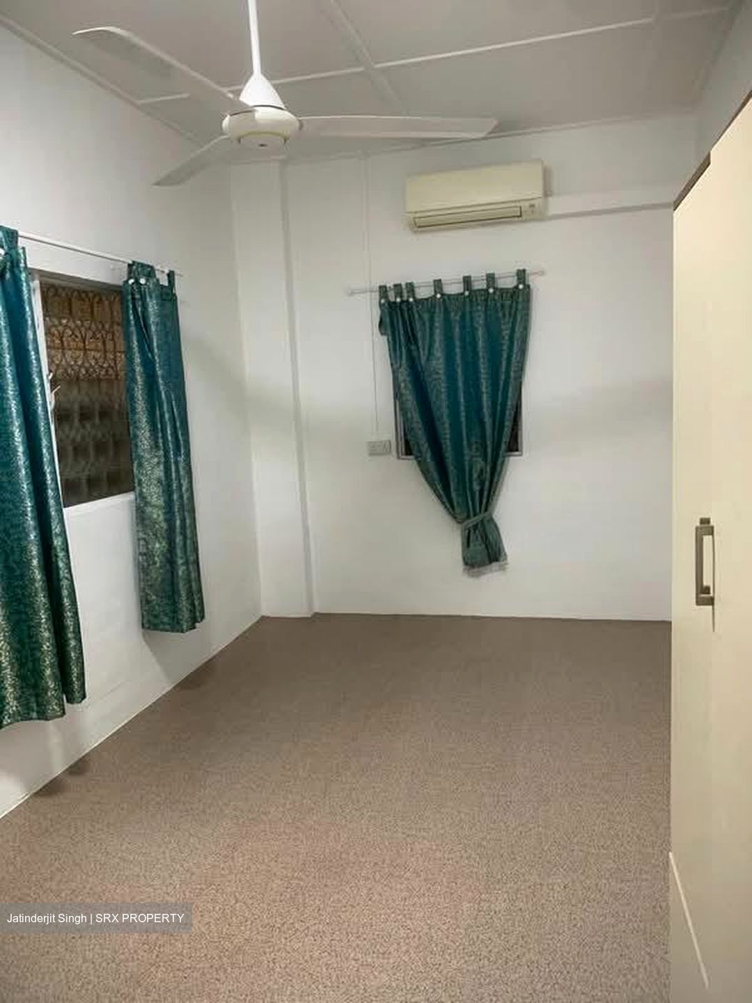 Fuyong Estate (D23), Terrace #560988831